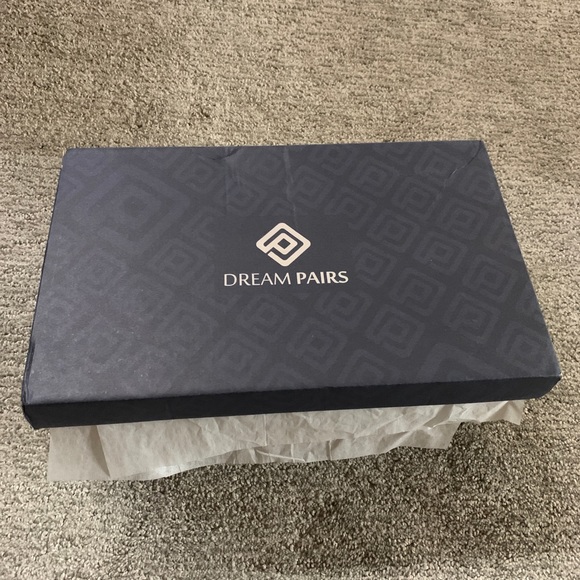 Brand new dream pair soccer cleats - Picture 8 of 8